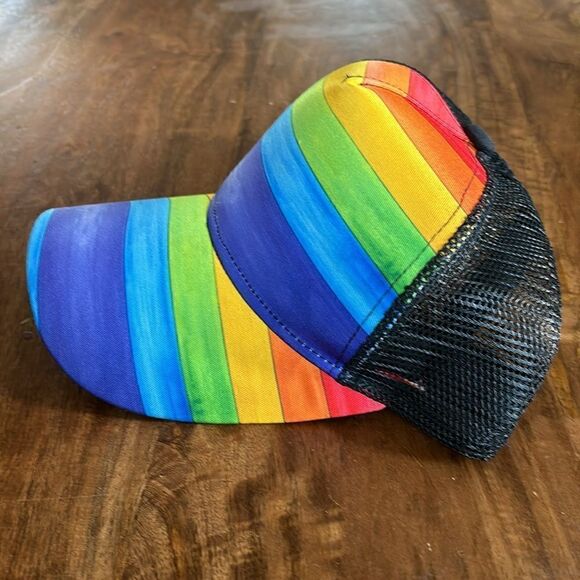 Pride SnapBack trucker hat - Picture 3 of 4